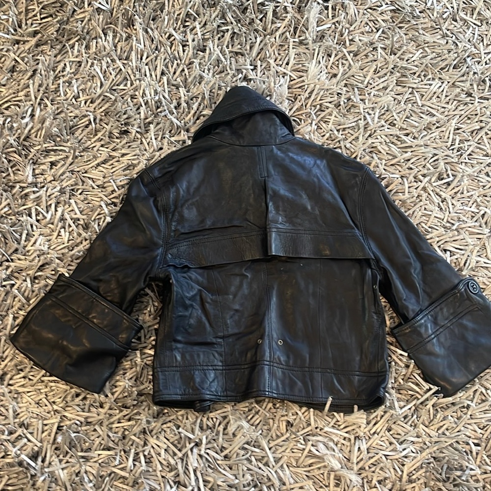 Mike & Chris 3/4 sleeve leather crop jacket - Picture 4 of 4